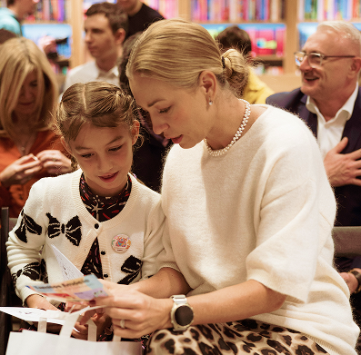 Guests enjoying Tamitos book presentation at bookstore